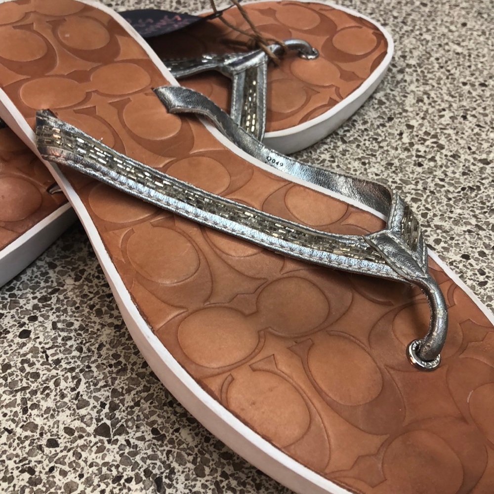 Coach Sandals. - Picture 2 of 4